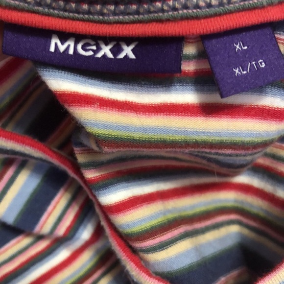 Cute shirt with long sleeves SIZE XL 6$ - Picture 3 of 3